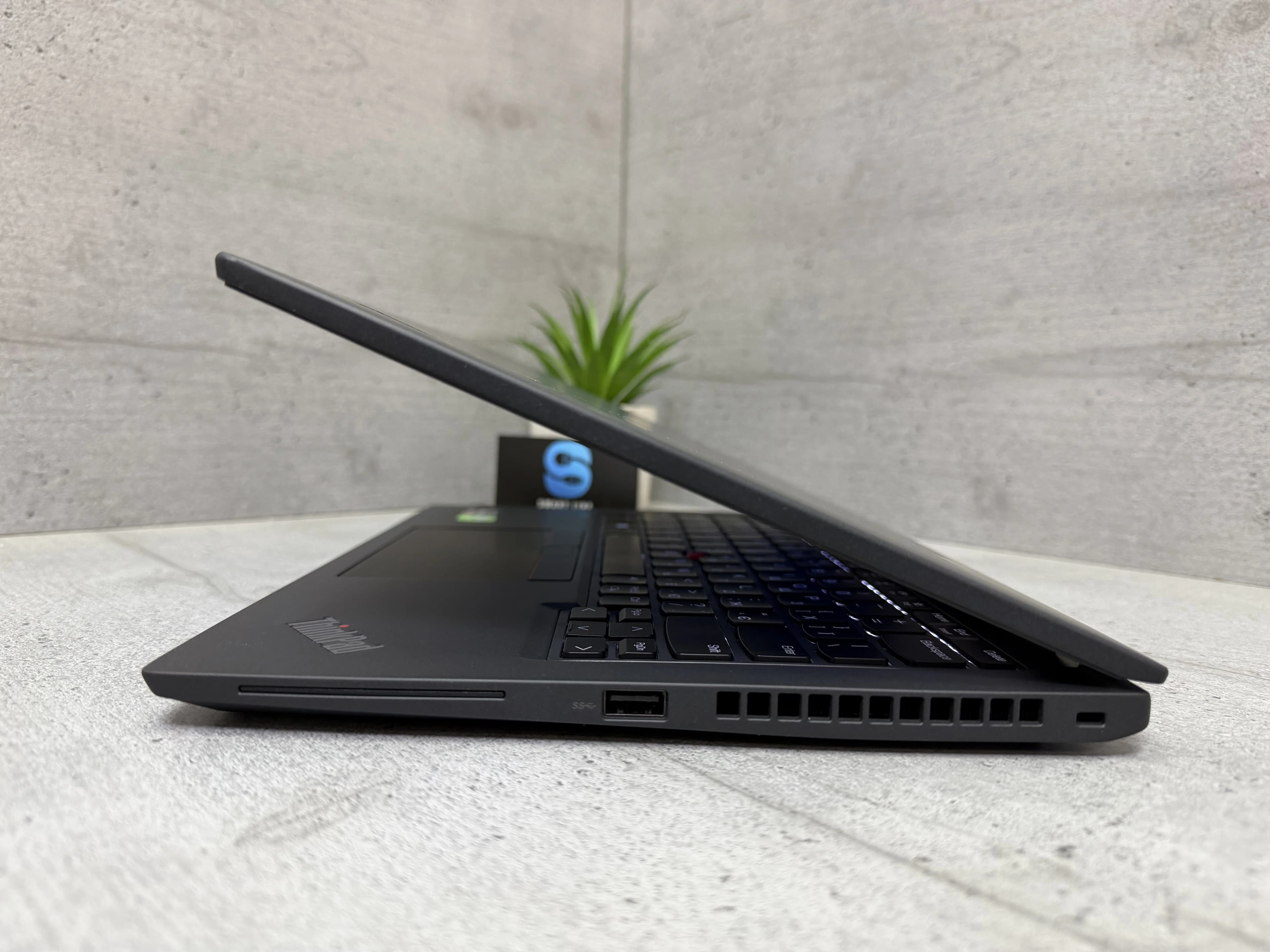 Ноутбук Lenovo ThinkPad X13 Gen 3 256 ssd